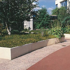 bordure de jardin / en béton / linéaire
