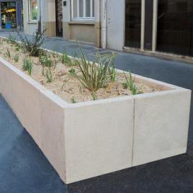 bordure de jardin / en béton / rectangulaire / linéaire