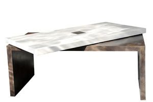 table contemporaine / en béton