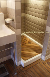 caillebotis en bois / pour douche
