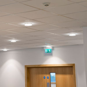 éclairage de secours de plafond / encastré / linéaire / à LED