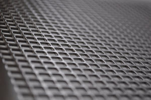 tôle perforée / en acier / de façade / perforation carrée