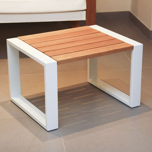 table d'appoint contemporaine / en teck / en verre trempé / en acier