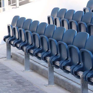 chaise d'auditorium en polypropylène / pliante / piètement central