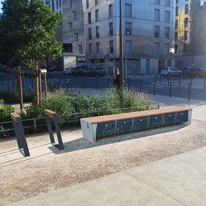 banc public / contemporain / en bois / en acier galvanisé