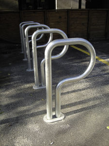 range-vélo en acier galvanisé