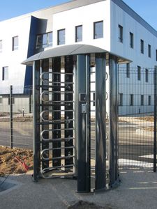 tourniquet de sécurité / en métal / pour établissement public