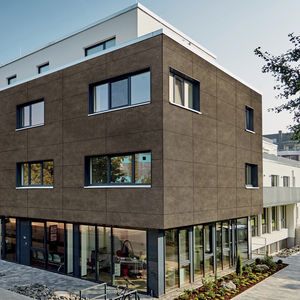 bardage en panneau / en basalte / lisse