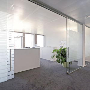 cloison coulissante / en aluminium / vitrée / de bureau
