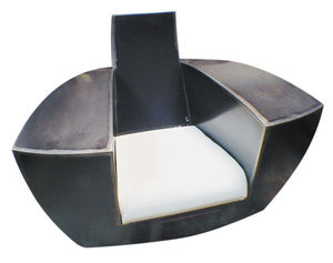 fauteuil design original / en cuir / en fer / à roulettes dissimulées