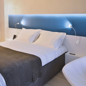 applique murale contemporaine / en polycarbonate / à LED / liseuse