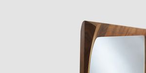 miroir sur pied / contemporain / rectangulaire / en bois