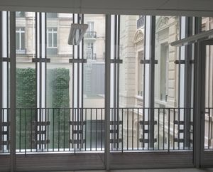 panneau en verre pour façade / pour bâtiment / à contrôle solaire / feuilleté