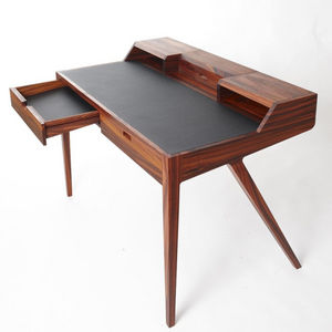 bureau en cuir / en chêne / en noyer américain / contemporain