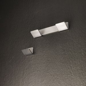 patère contemporaine / en métal / de salle de bain