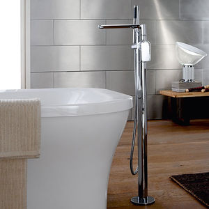 mitigeur pour baignoire / au sol / en métal chromé / en nickel