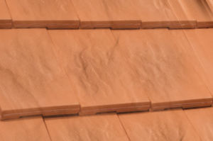 tuile plate / en terre cuite