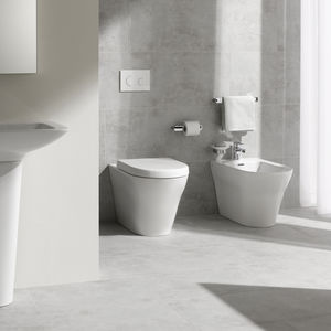 toilettes à poser / en céramique / sans bride