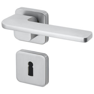 poignée de porte / en métal / contemporaine / avec serrure intégrée