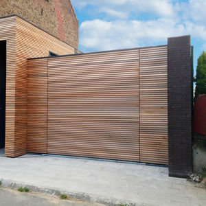 portes de garage sectionnelles / en bois / automatiques