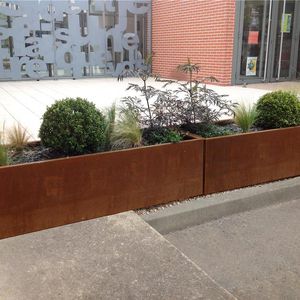 jardinière en acier corten / en acier thermolaqué / rectangulaire / sur mesure