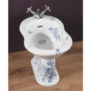 bidet en porcelaine