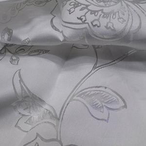tissu d'ameublement / à fleurs / en polyester / en viscose