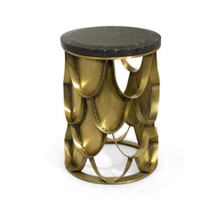 table d'appoint contemporaine / en laiton brossé / en marbre / ronde