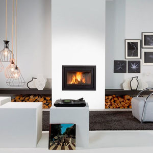 cheminée à bois / contemporaine / à foyer fermé / à encastrer