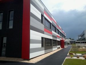 bardage en métal / lisse / en lames