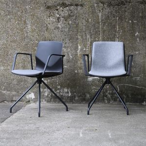 chaise visiteur contemporaine / tapissée / en polypropylène