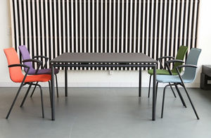table contemporaine / en stratifié / en aluminium / rectangulaire