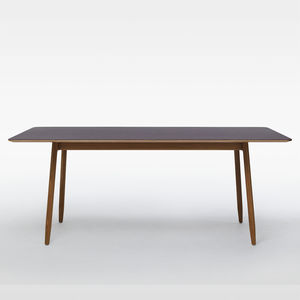 table à manger contemporaine / en chêne / en hêtre / rectangulaire