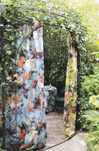 tissu mural / pour rideaux / d'ameublement / à fleurs