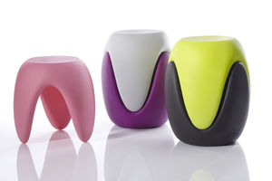tabouret design organique / en plastique / empilable / par Karim Rashid