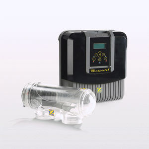 électrolyseur au sel pour piscine / avec régulateur de pH