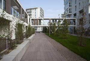bâtiment préfabriqué / en bois / pour logement collectif / écologique
