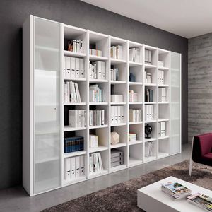 bibliothèque contemporaine / professionnelle / en bois laqué / en verre