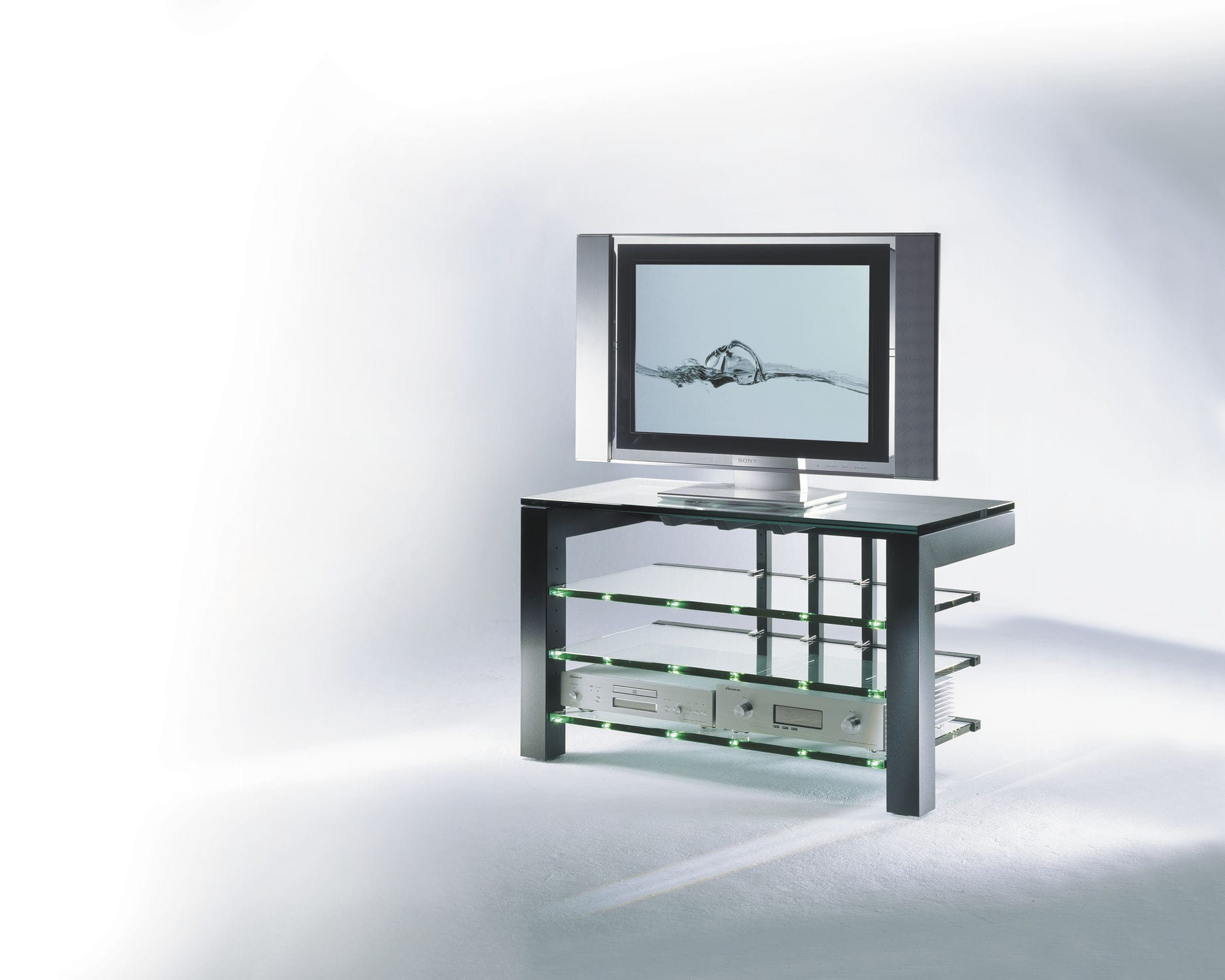 meuble t�l� en verre