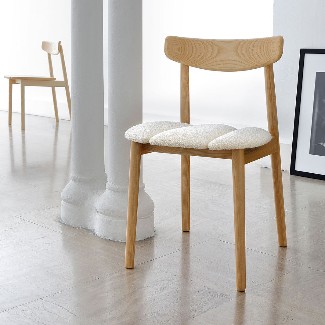 Chaise contemporaine KLEE Coedition en tissu / en frêne / tapissée