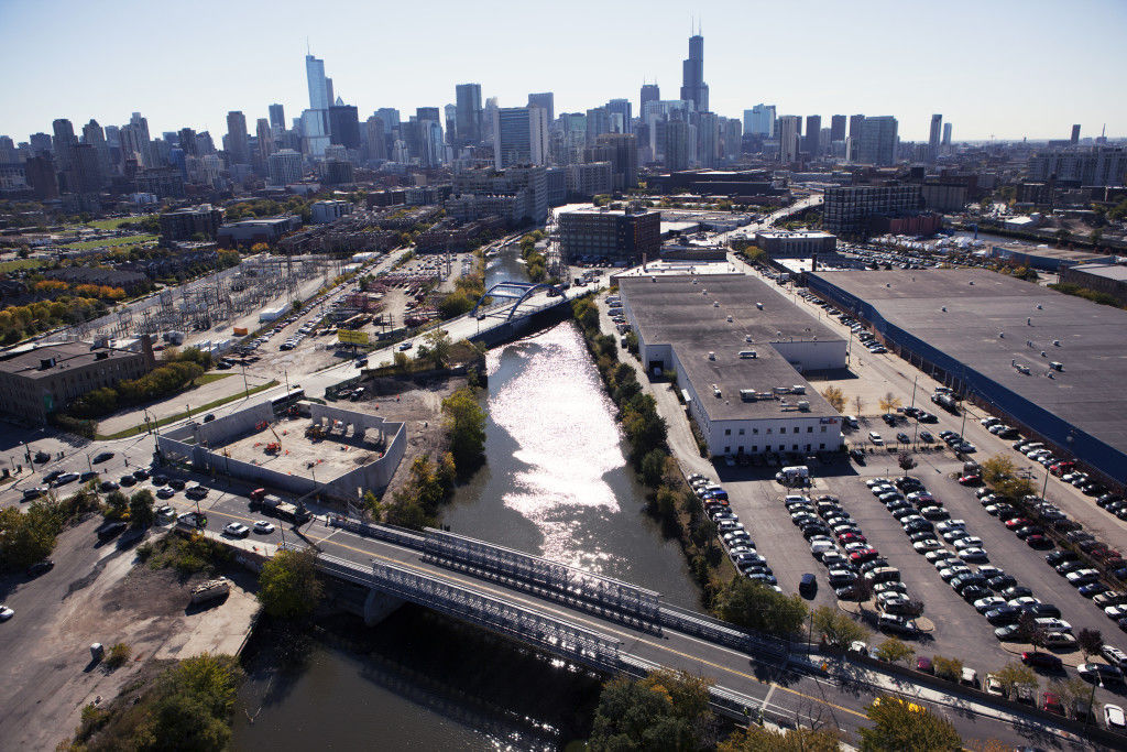 Pont à treillis CHICAGO DIVISION ST. Acrow bridge en acier