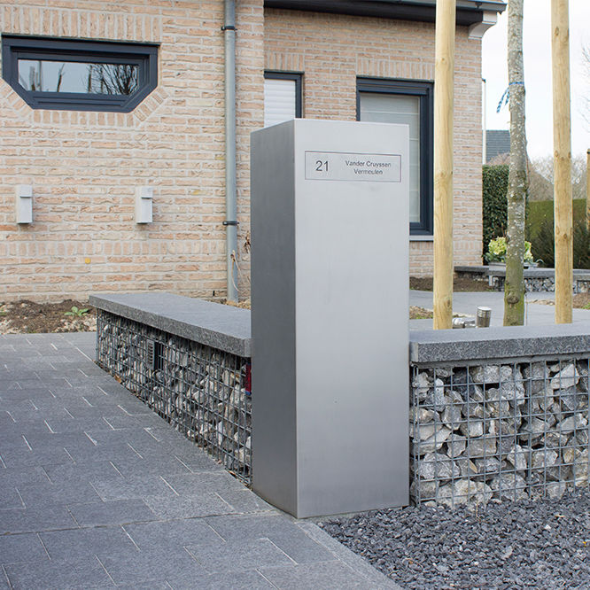 totem boite aux lettres