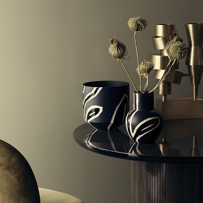 Vase contemporain FIORA Kahler Design en céramique