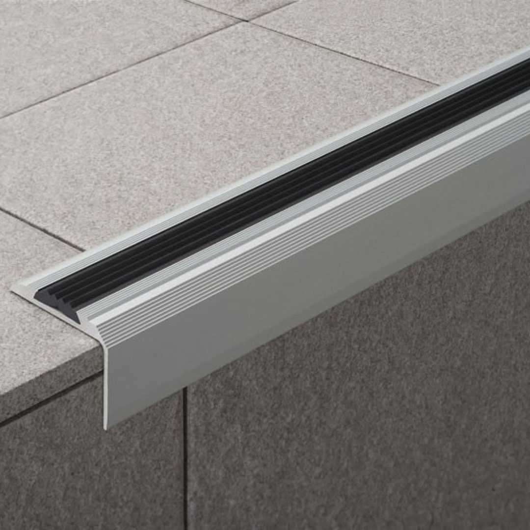 Nez De Marche Antidérapant En PVC - Autocollant, 7x3x80cm, Gris, Imperméable, Pour Escaliers Intérieurs/extérieurs
