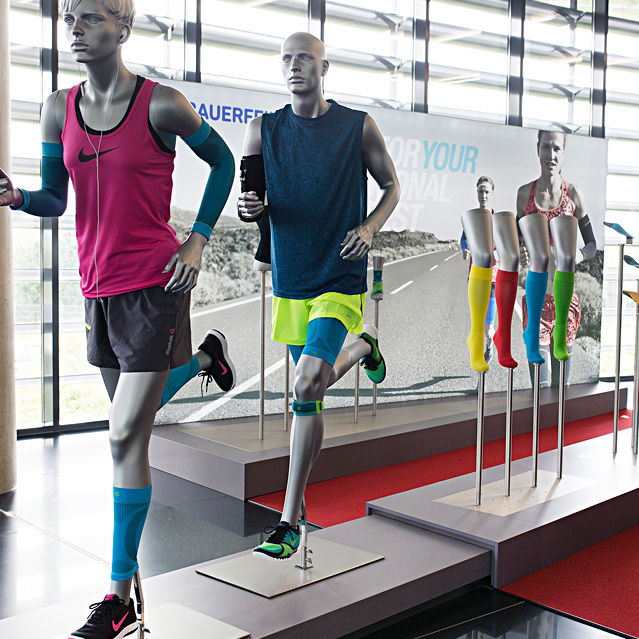 Mannequin de vitrine femme ATHLETIX GENESIS MANNEQUINS sport