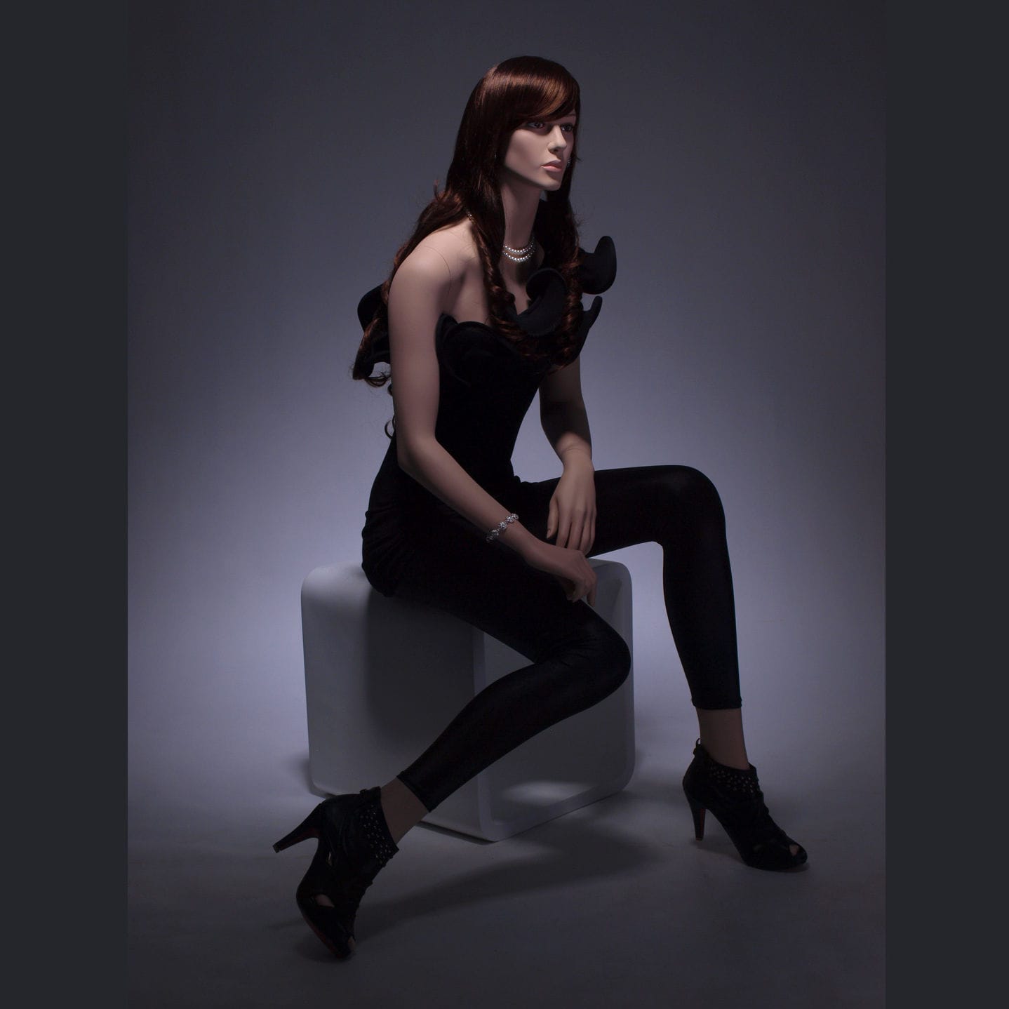 Mannequin de vitrine femme PEARL A2 MANNEQUIN réaliste / assis