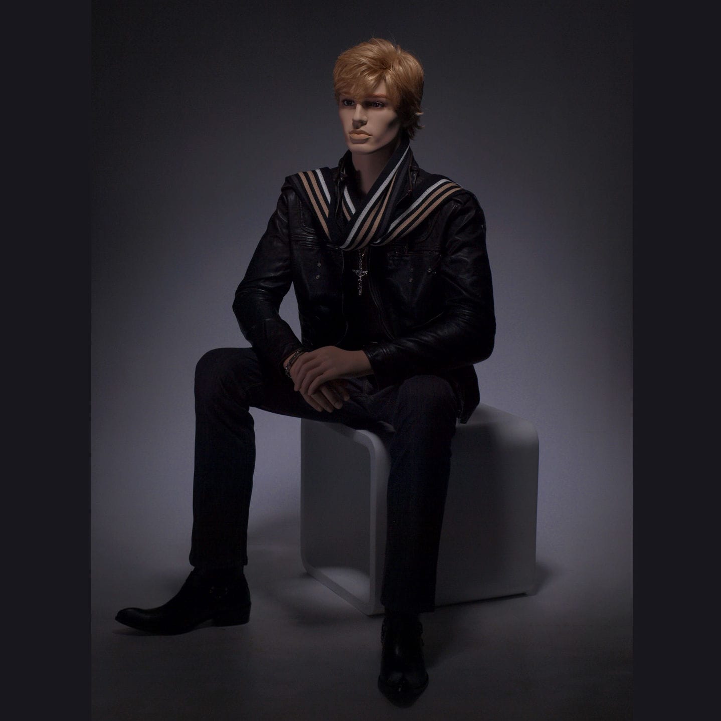 Mannequin de vitrine homme BEGIN A2 MANNEQUIN réaliste / assis