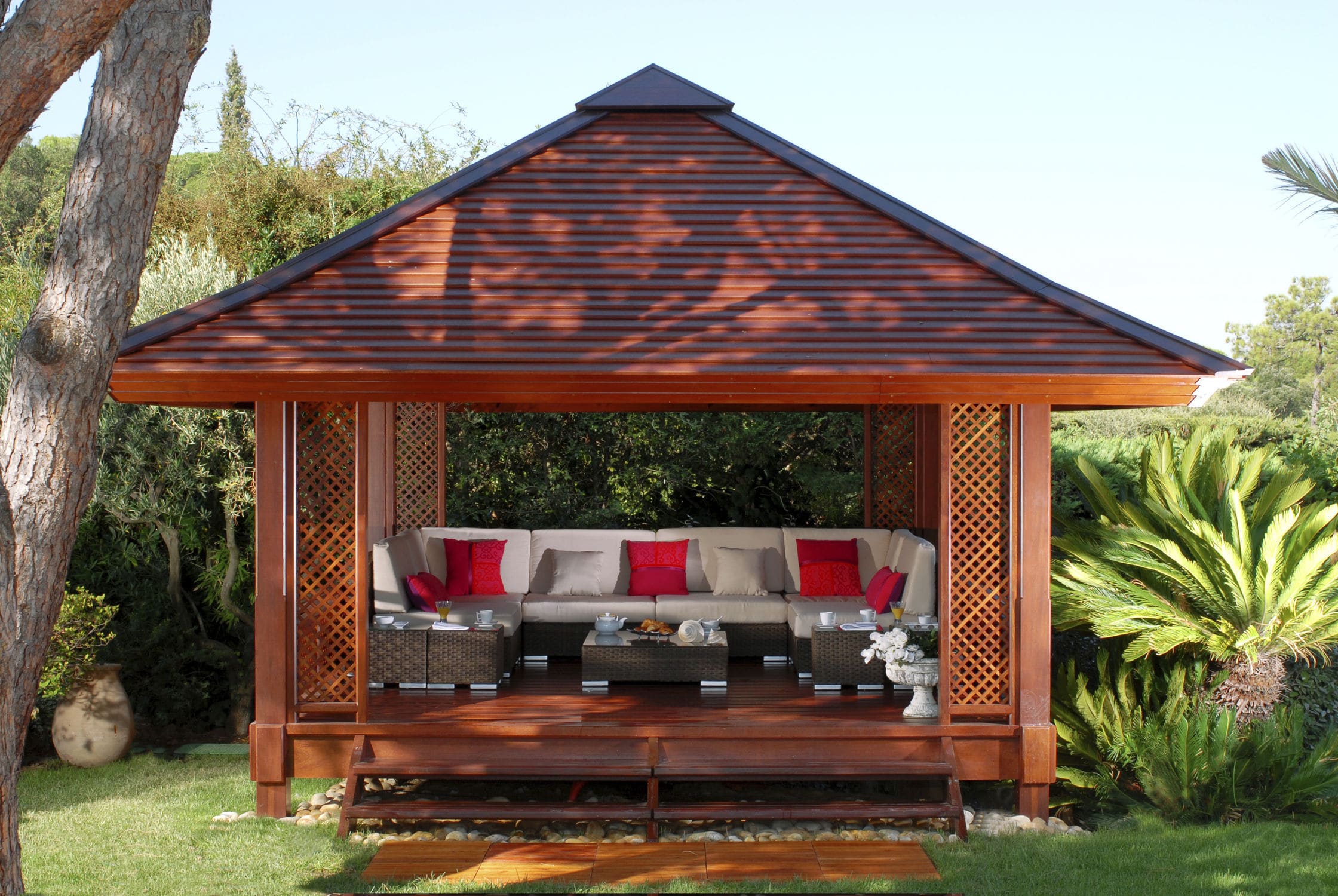 Gazebo en merbau MIAMI TeckTime toit en bois / pour bar / pour