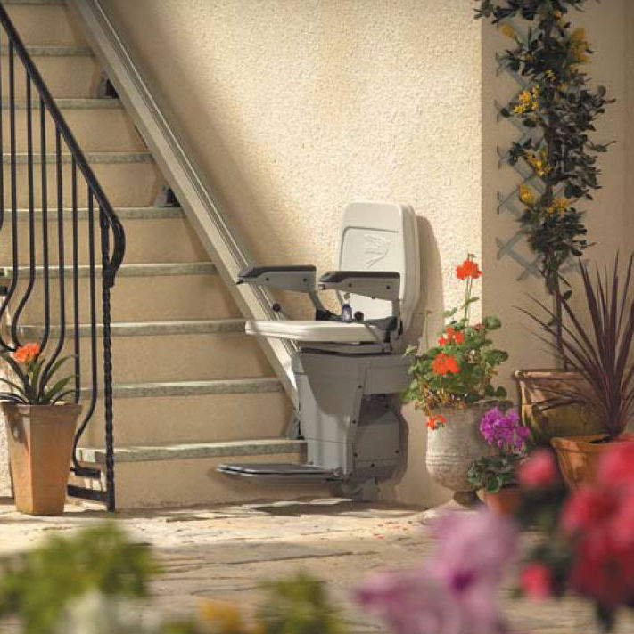 Fauteuil monteescalier d'extérieur Stannah Stairlifts motorisé
