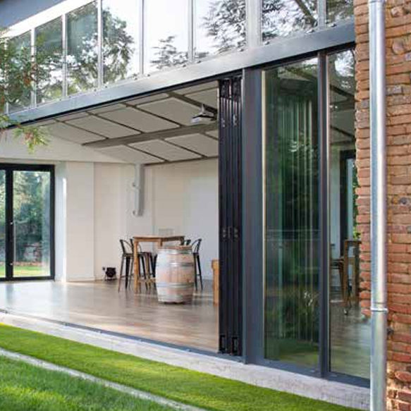 Porte-fenêtre double vitrage aluminium - TECHNAL